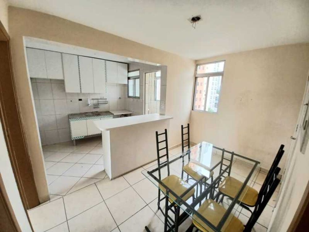 Apartamento à venda com 2 quartos, 45m² - Foto 2