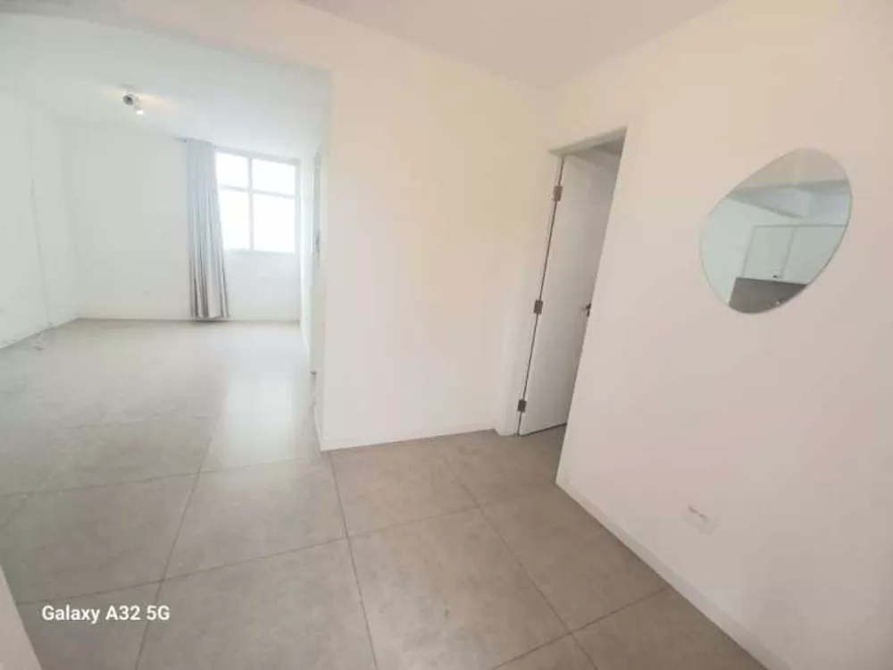 Apartamento à venda com 1 quarto, 40m² - Foto 3