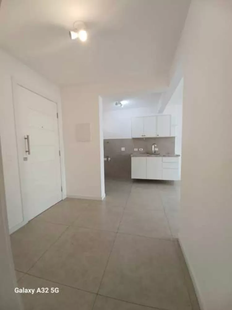 Apartamento à venda com 1 quarto, 40m² - Foto 5