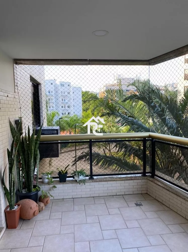 Apartamento à venda com 3 quartos, 140m² - Foto 8