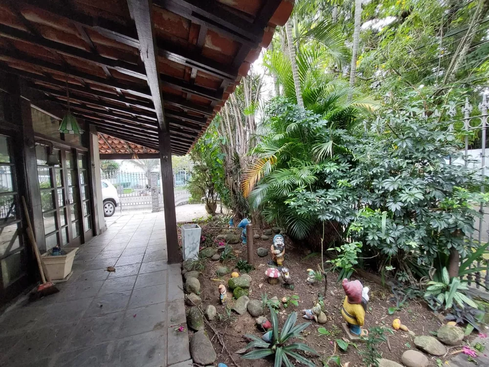 Casa, 6 quartos, 300 m² - Foto 6