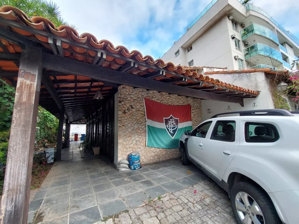 Casa, 6 quartos, 300 m² - Foto 1