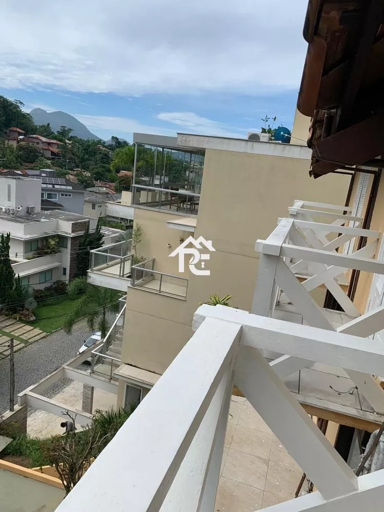 Casa de Condomínio à venda com 3 quartos, 200m² - Foto 24