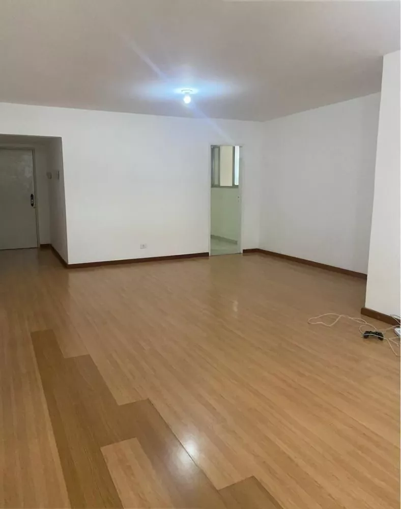 Apartamento à venda com 3 quartos, 126 - Foto 1