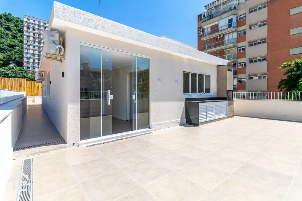 Cobertura, 3 quartos, 237 m² - Foto 1