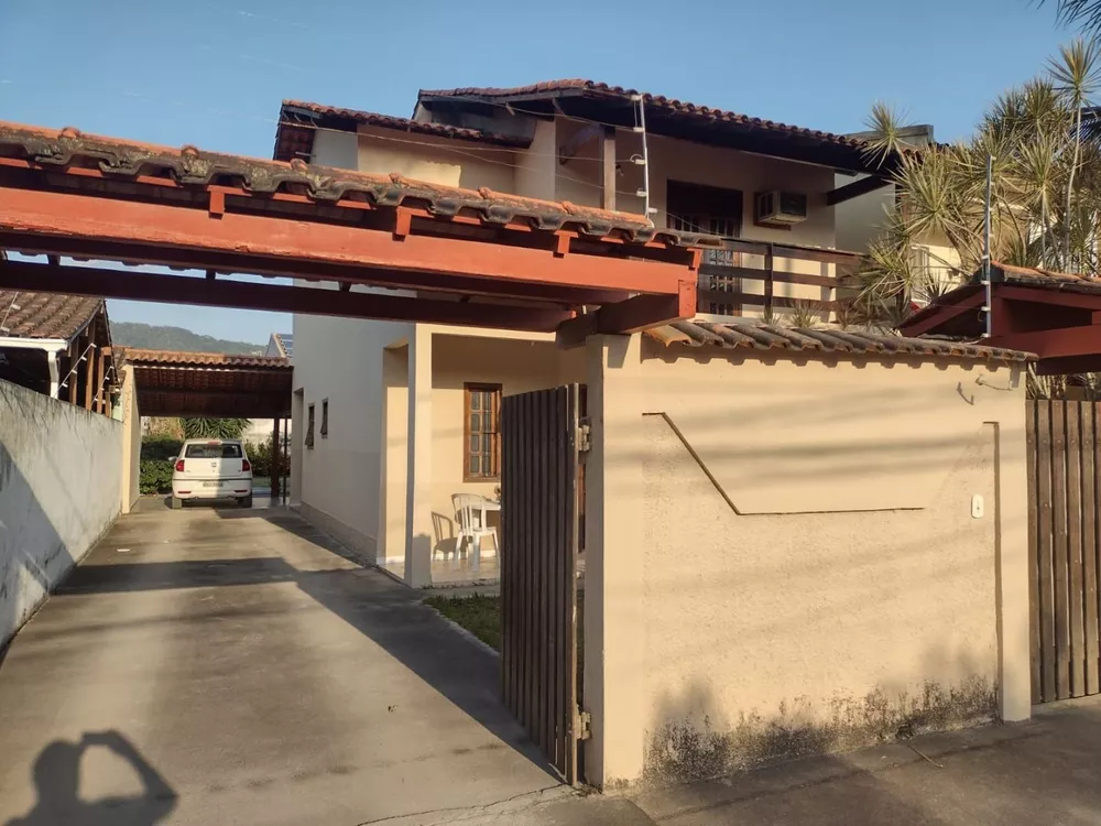 Casa, 2 quartos, 200 m² - Foto 1