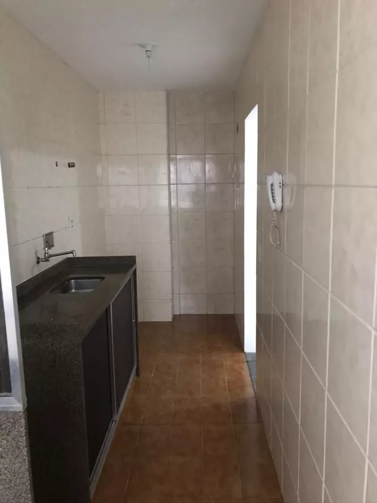 Apartamento à venda com 2 quartos, 55m² - Foto 9