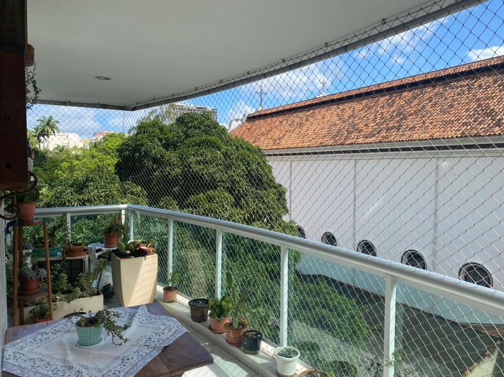 Apartamento à venda com 3 quartos, 130m² - Foto 1