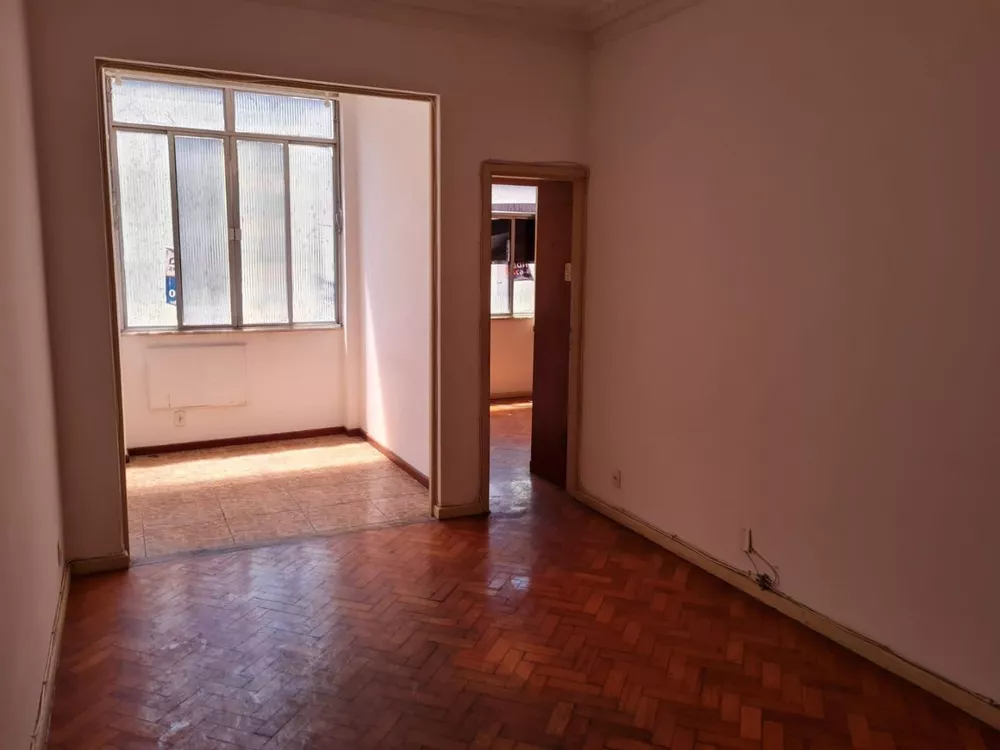 Apartamento à venda com 2 quartos, 73m² - Foto 2