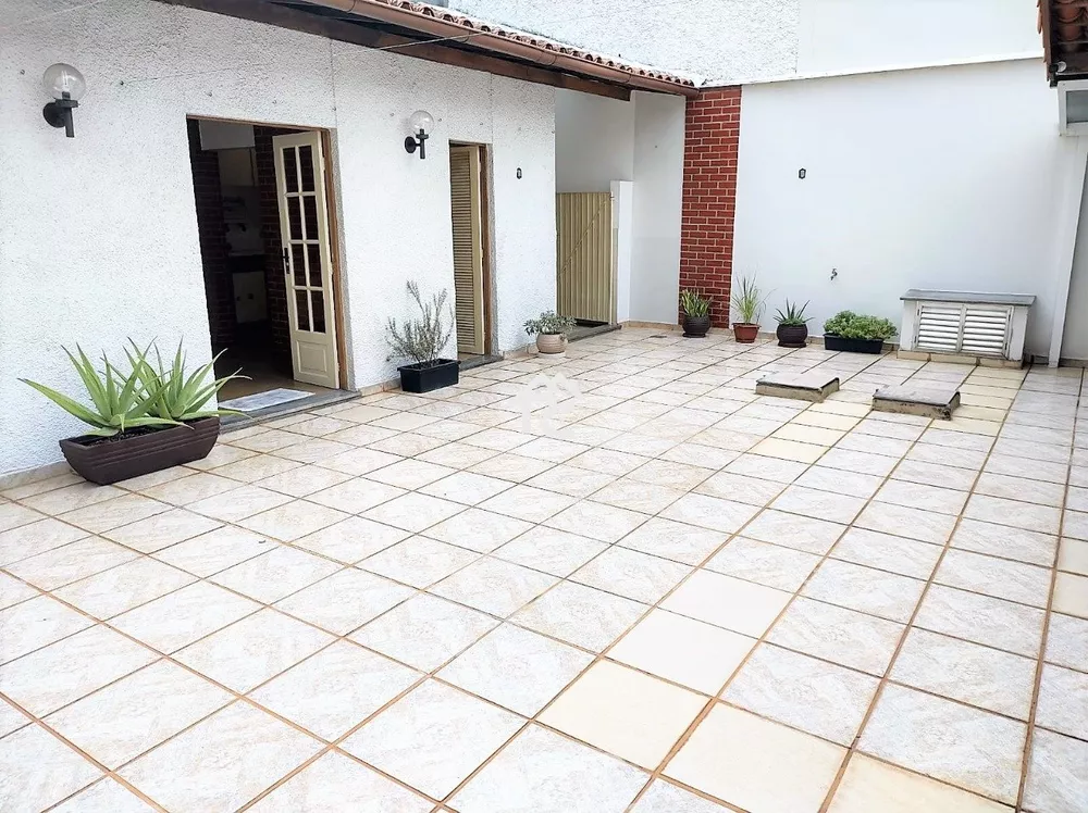 Casa, 4 quartos, 231 m² - Foto 3