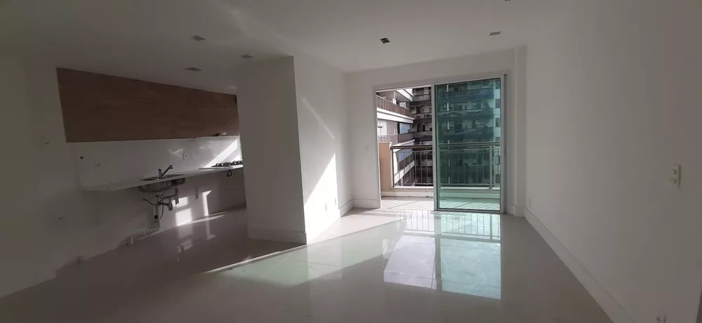 Apartamento à venda com 2 quartos, 81m² - Foto 4