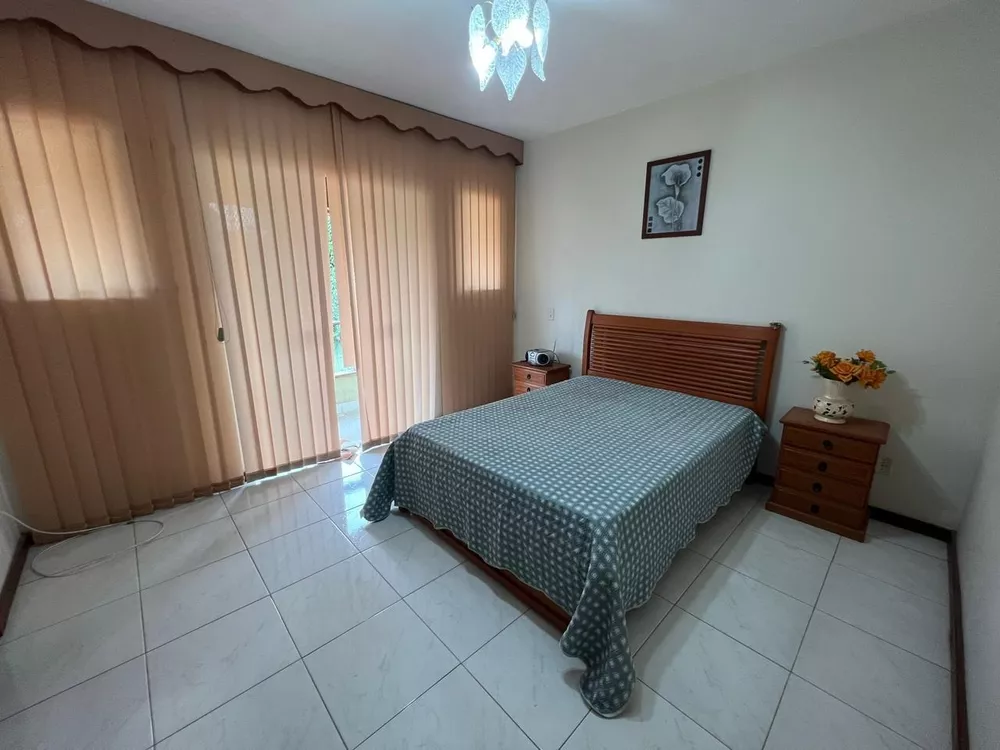 Casa, 4 quartos, 200 m² - Foto 1