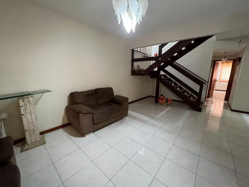 Casa, 4 quartos, 200 m² - Foto 13