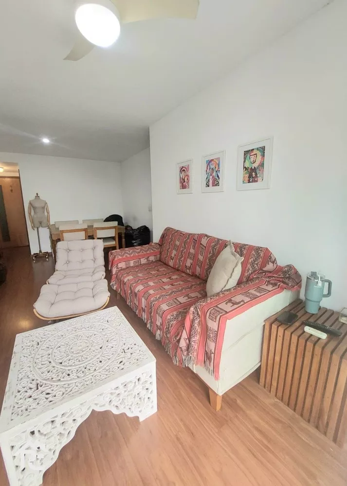 Apartamento à venda com 2 quartos, 80m² - Foto 2