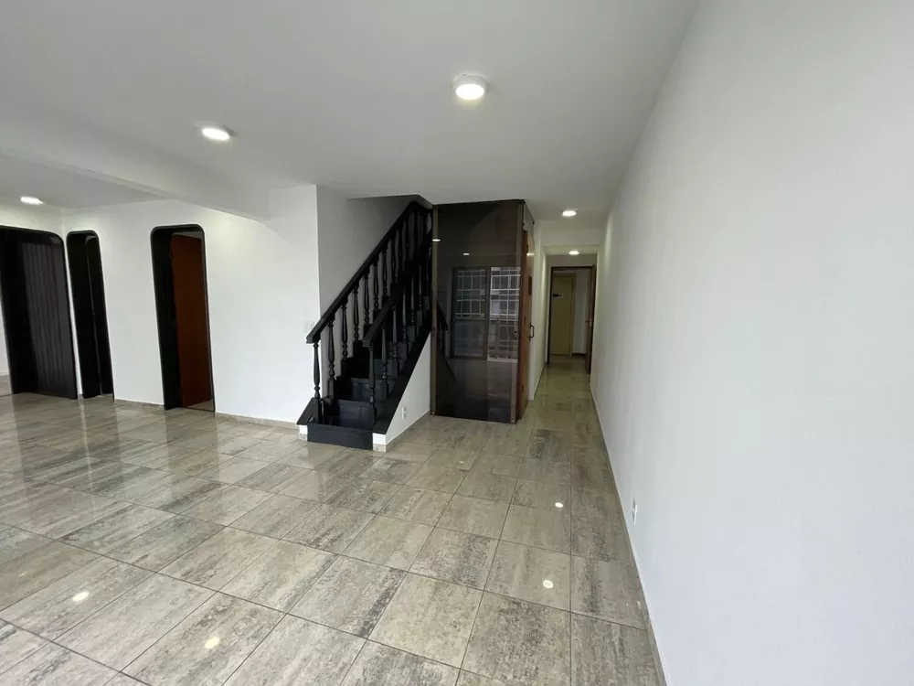 Cobertura, 3 quartos, 245 m² - Foto 12