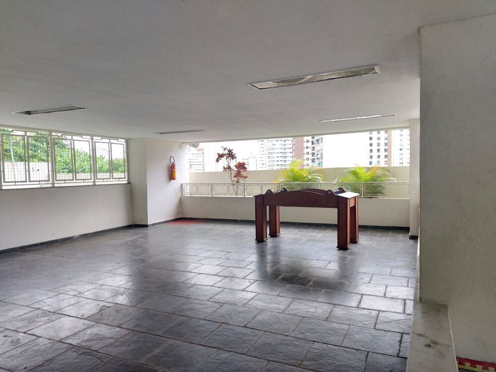 Apartamento à venda com 2 quartos, 70m² - Foto 7