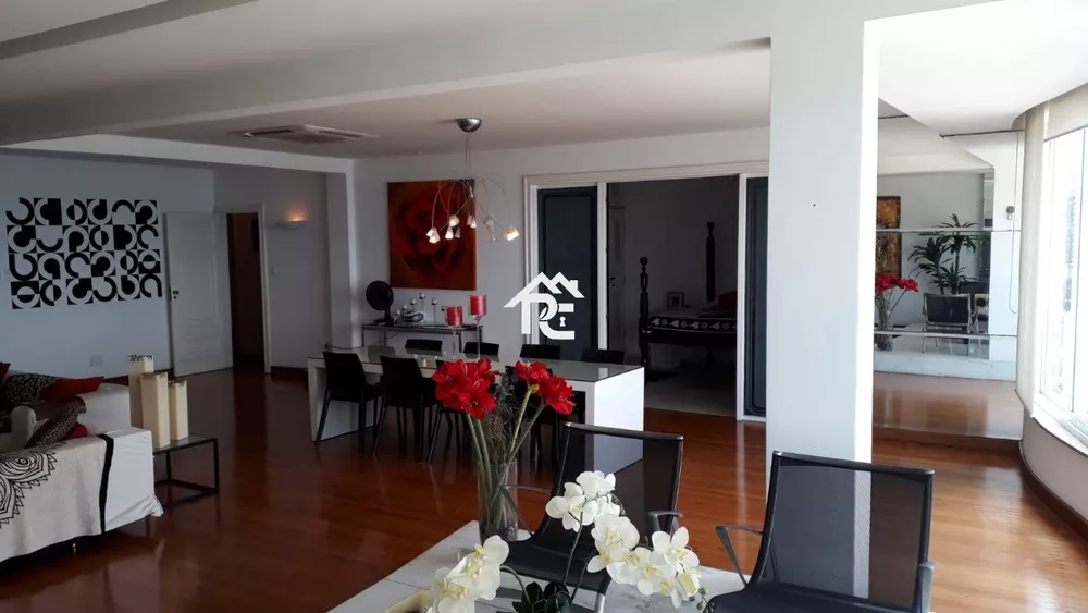 Apartamento, 3 quartos, 230 m² - Foto 4