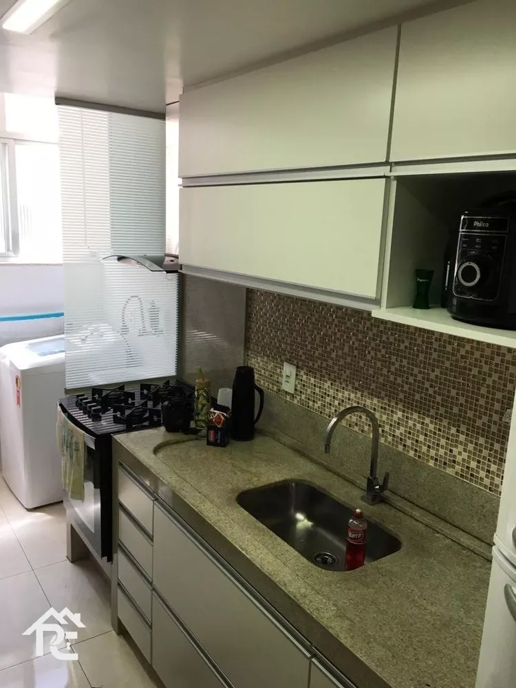 Apartamento à venda com 2 quartos, 80m² - Foto 3