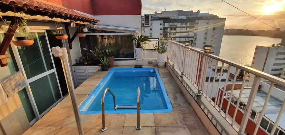 Cobertura, 3 quartos, 220 m² - Foto 1