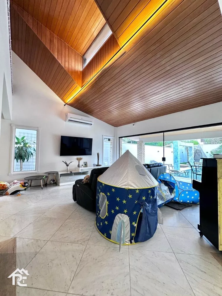Casa, 4 quartos, 300 m² - Foto 12
