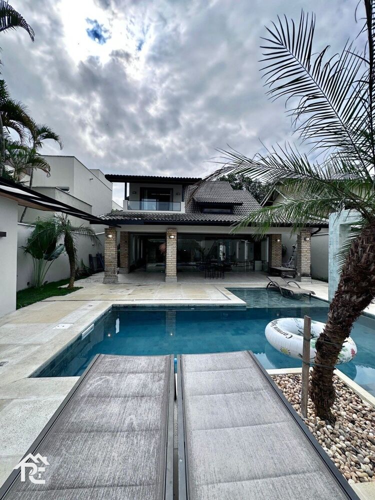 Casa, 4 quartos, 300 m² - Foto 1