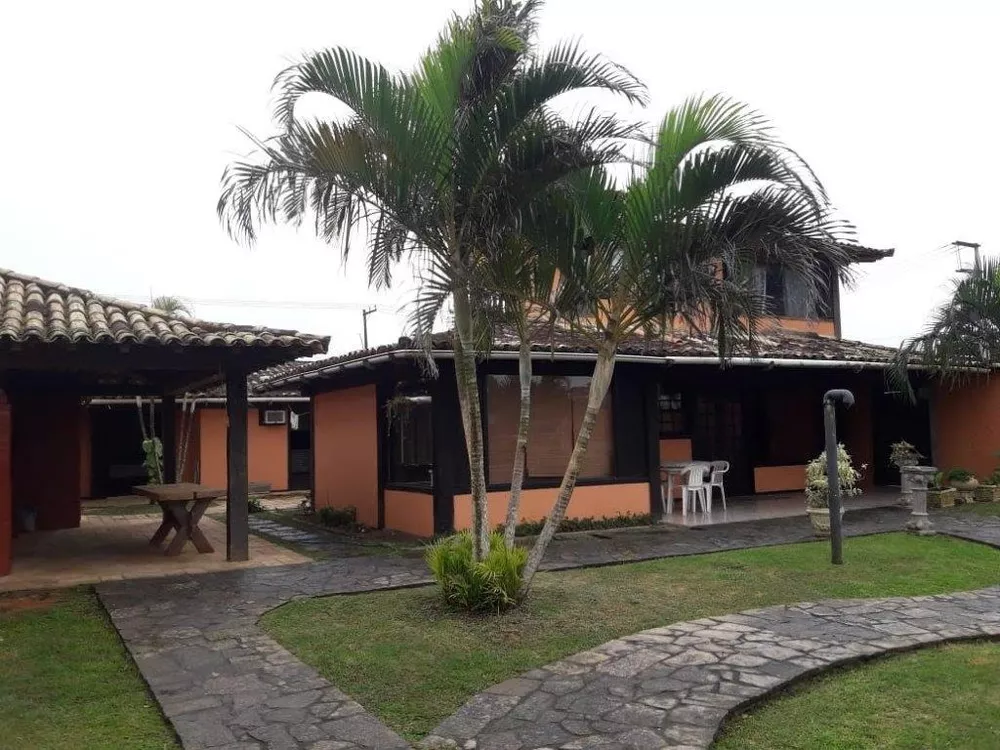 Casa de Condomínio à venda com 5 quartos, 380m² - Foto 1