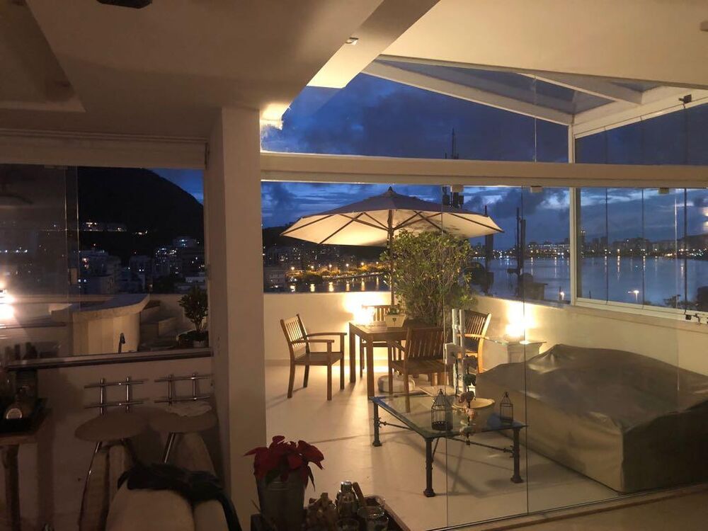 Cobertura à venda com 3 quartos, 256m² - Foto 1