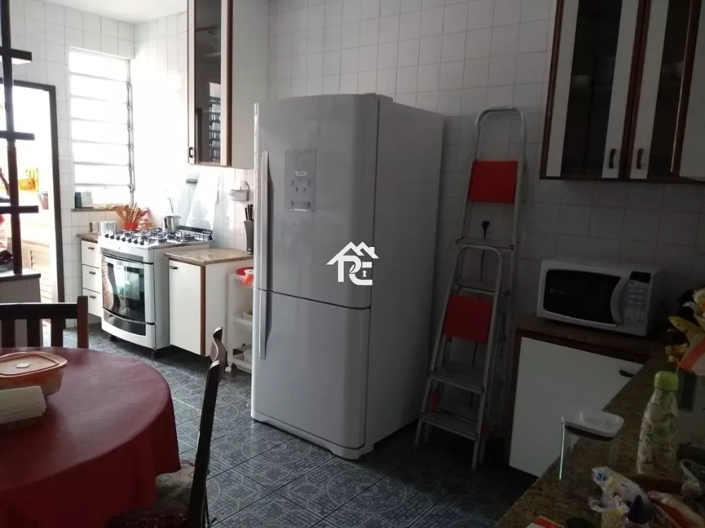 Casa, 4 quartos, 250 m² - Foto 11