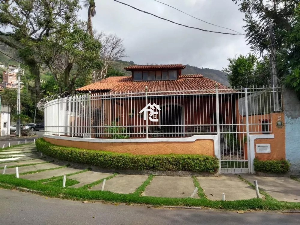 Casa, 4 quartos, 250 m² - Foto 2