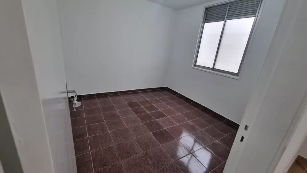 Apartamento à venda com 3 quartos, 70m² - Foto 4