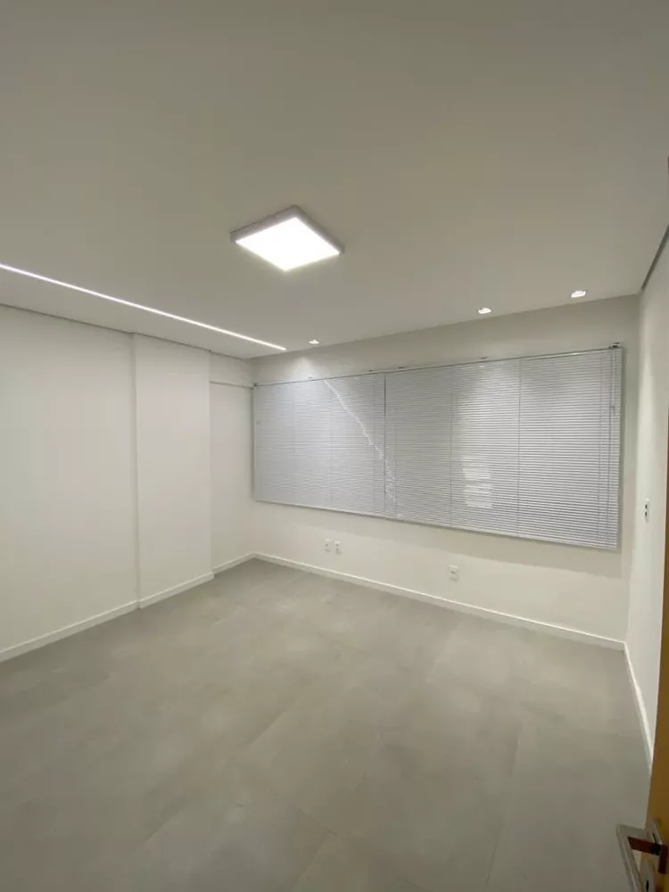 Apartamento, 3 quartos, 260 m² - Foto 13
