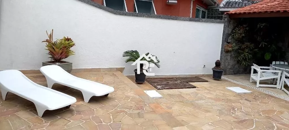 Casa, 4 quartos, 389 m² - Foto 1