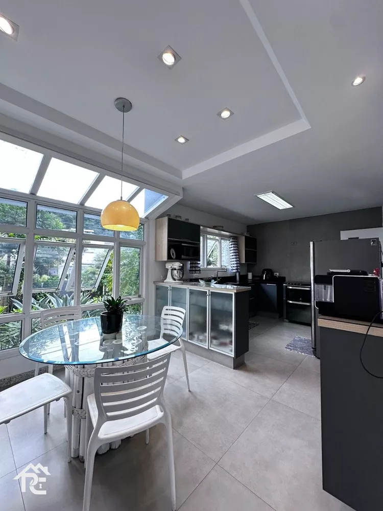 Casa, 3 quartos, 247 m² - Foto 37
