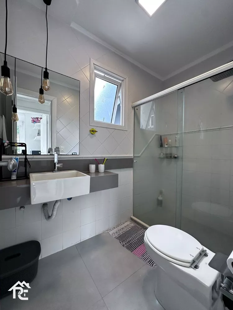 Casa, 3 quartos, 247 m² - Foto 73