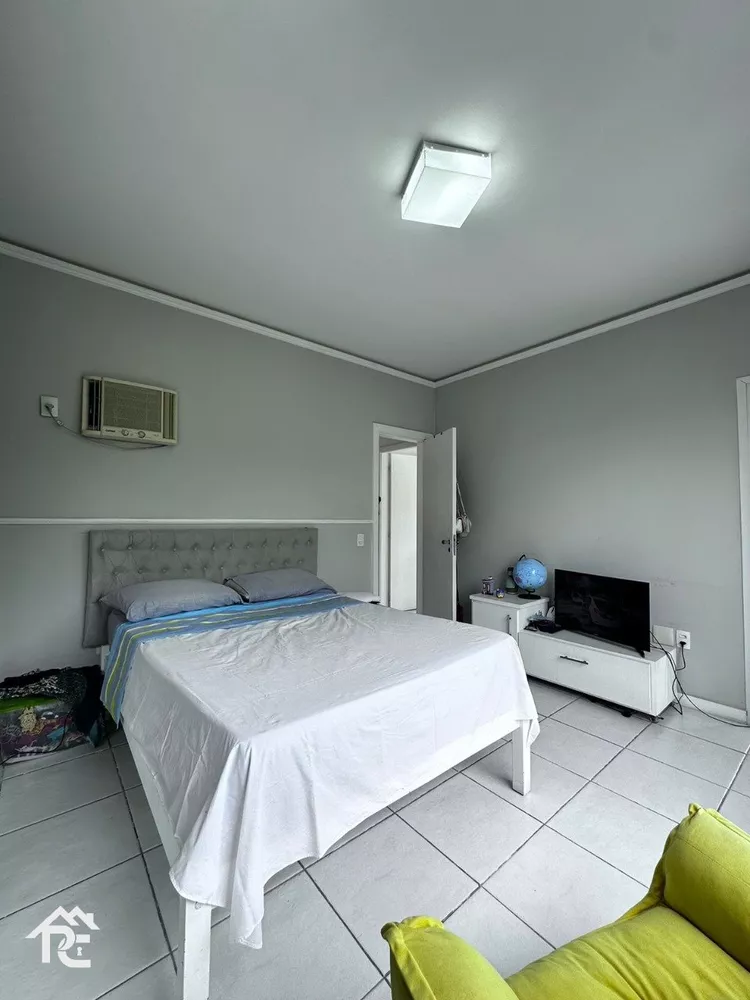 Casa, 3 quartos, 247 m² - Foto 23