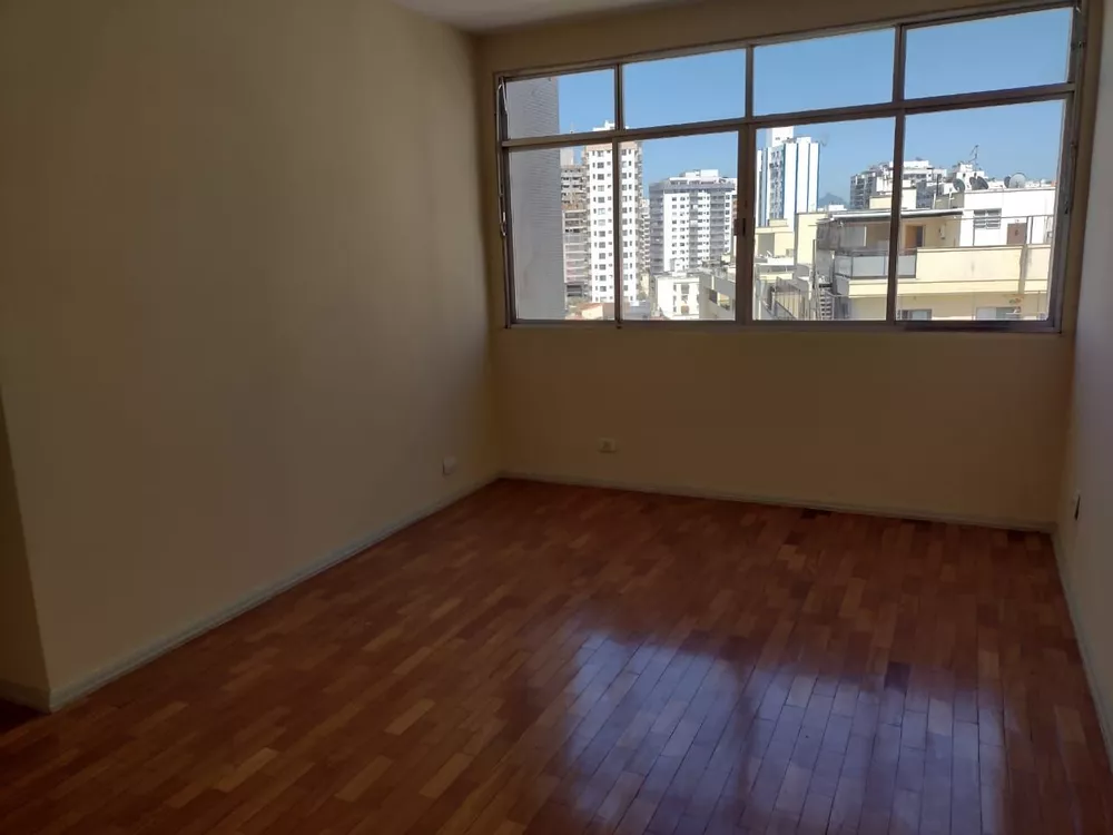 Apartamento à venda com 2 quartos, 65m² - Foto 1