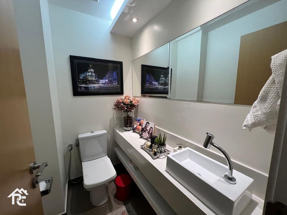 Apartamento à venda com 4 quartos, 179m² - Foto 1