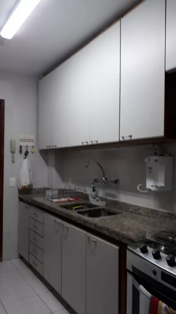 Apartamento à venda com 3 quartos, 95m² - Foto 17