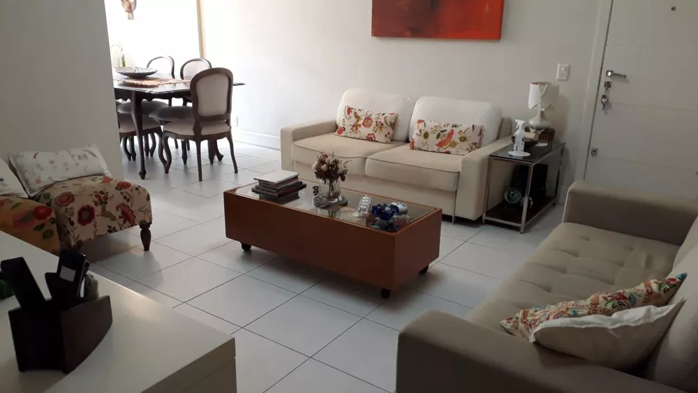 Apartamento à venda com 3 quartos, 95m² - Foto 1