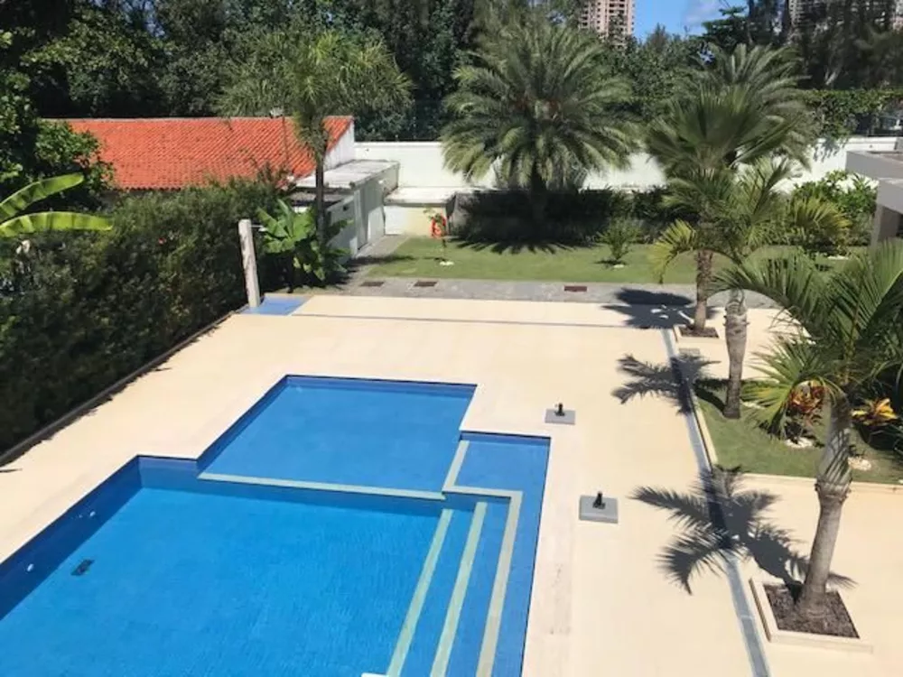 Casa à venda com 5 quartos, 550m² - Foto 1