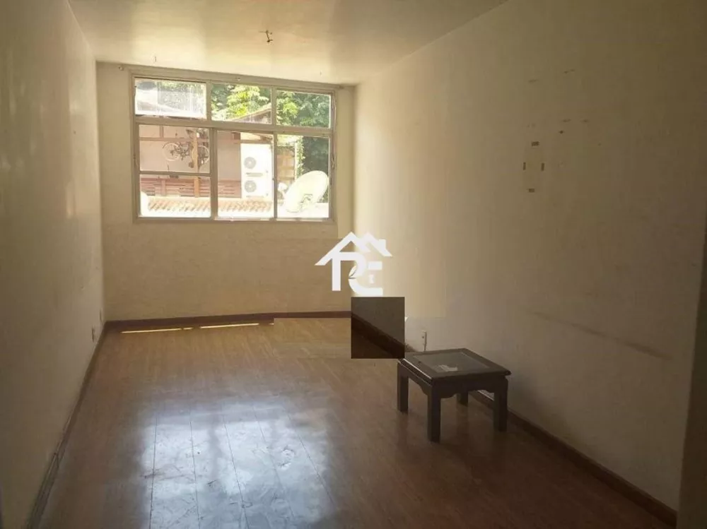 Apartamento à venda com 2 quartos, 66m² - Foto 2