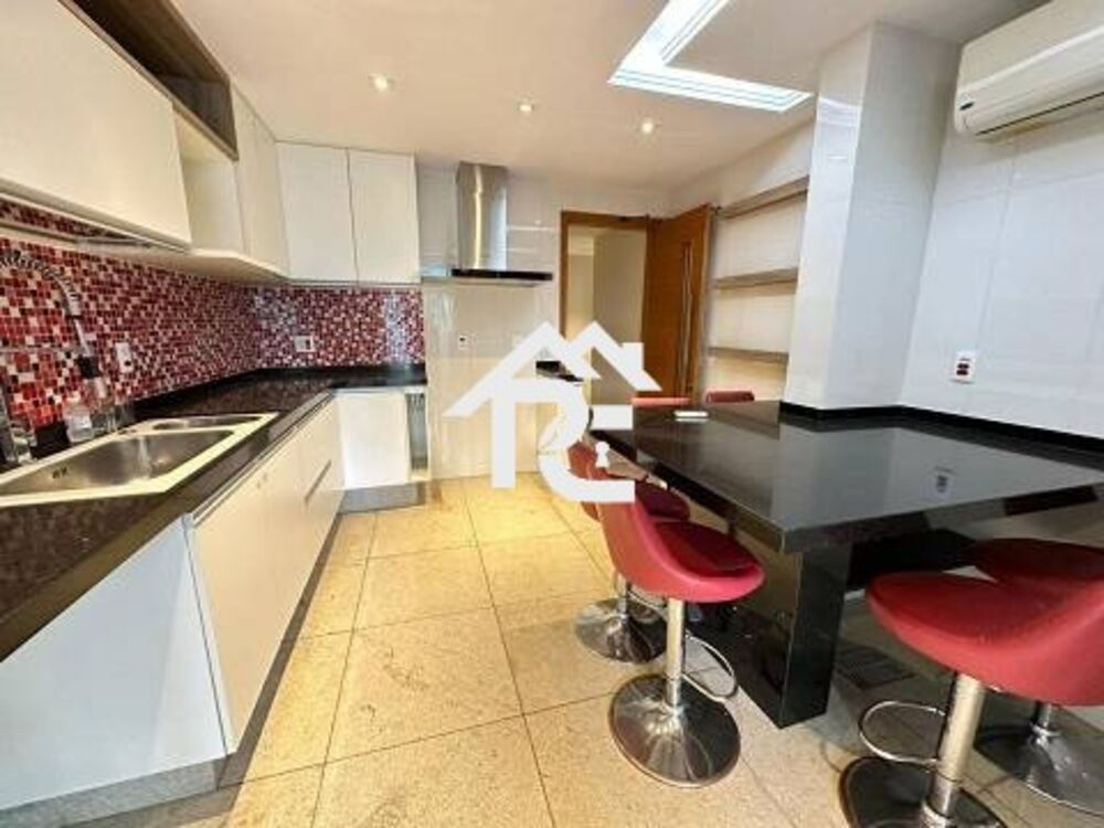 Apartamento à venda com 4 quartos, 138m² - Foto 3