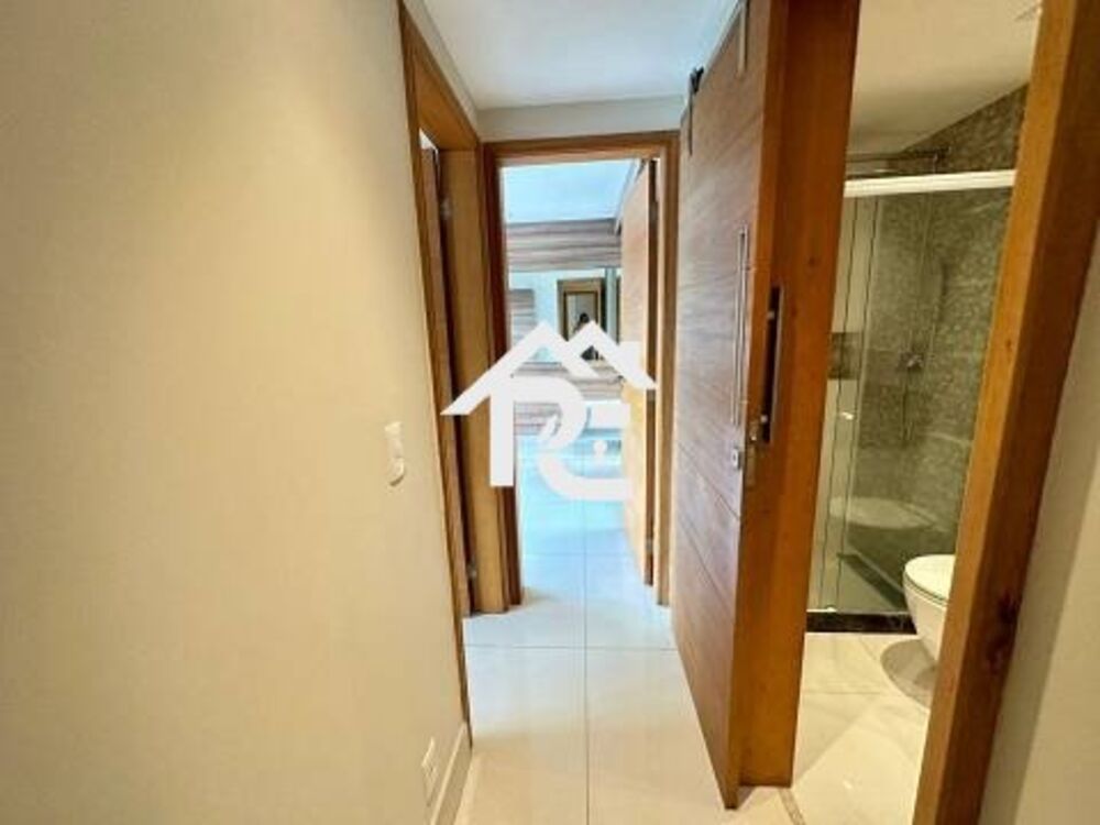 Apartamento à venda com 4 quartos, 138m² - Foto 2