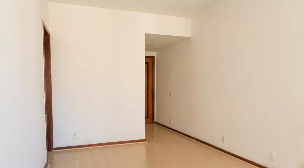 Apartamento à venda com 3 quartos, 90m² - Foto 1