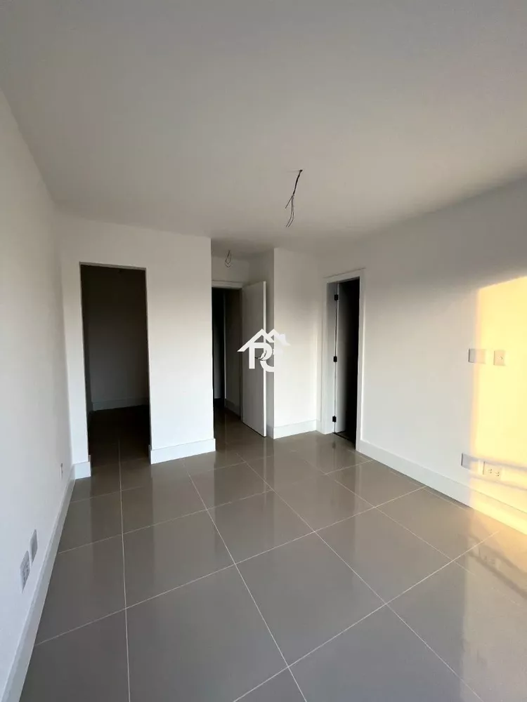 Casa à venda com 3 quartos, 150m² - Foto 2