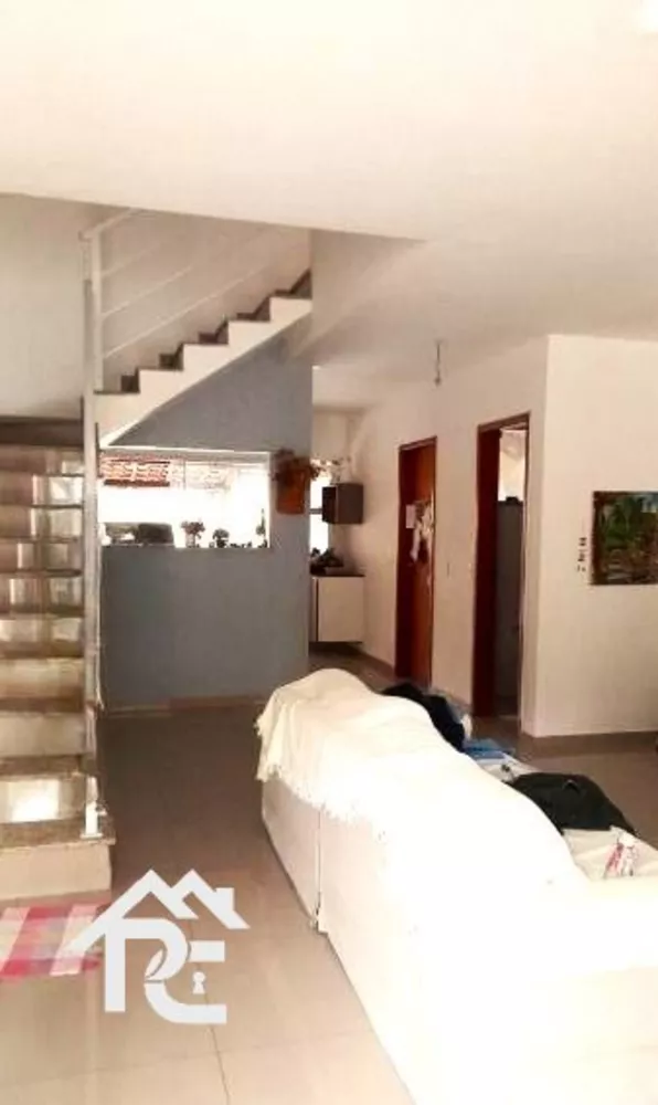 Casa à venda com 3 quartos, 140m² - Foto 4