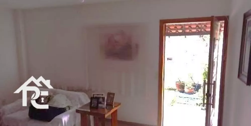 Casa à venda com 3 quartos, 140m² - Foto 3