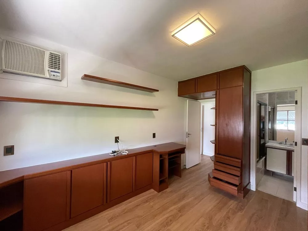Apartamento, 3 quartos, 130 m² - Foto 2