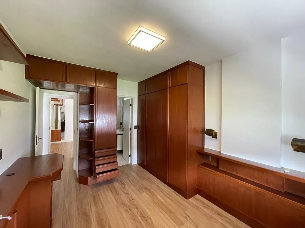 Apartamento, 3 quartos, 130 m² - Foto 3