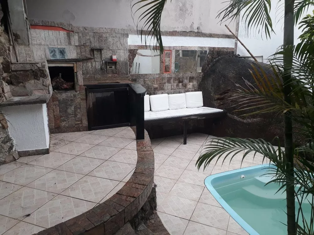 Casa, 4 quartos, 270 m² - Foto 27